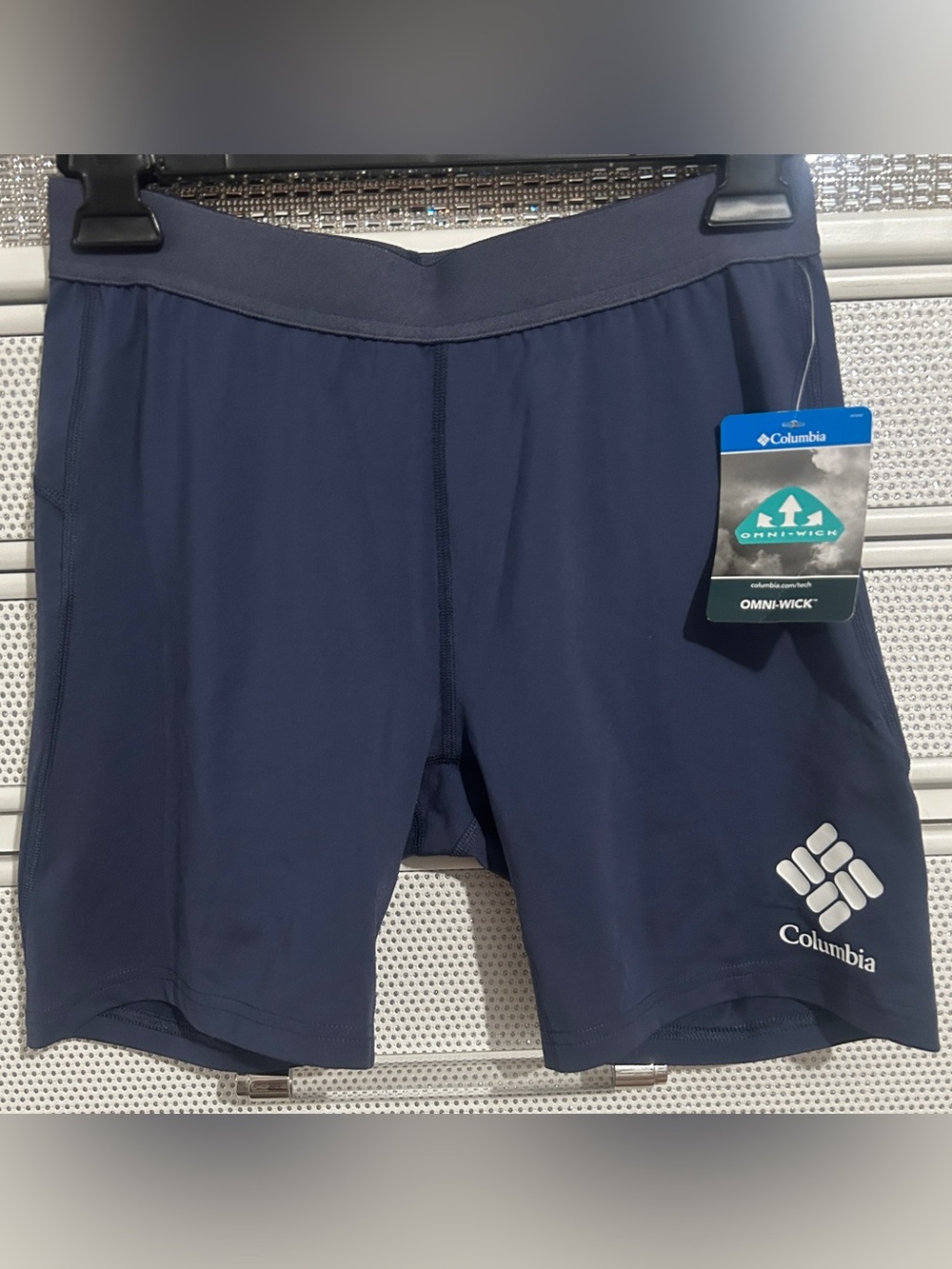 Columbia Hike and Bike Moisture-Wicking Shorts nocturnal blue.